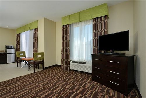 Holiday Inn Express Alva By Ihg Exterior foto